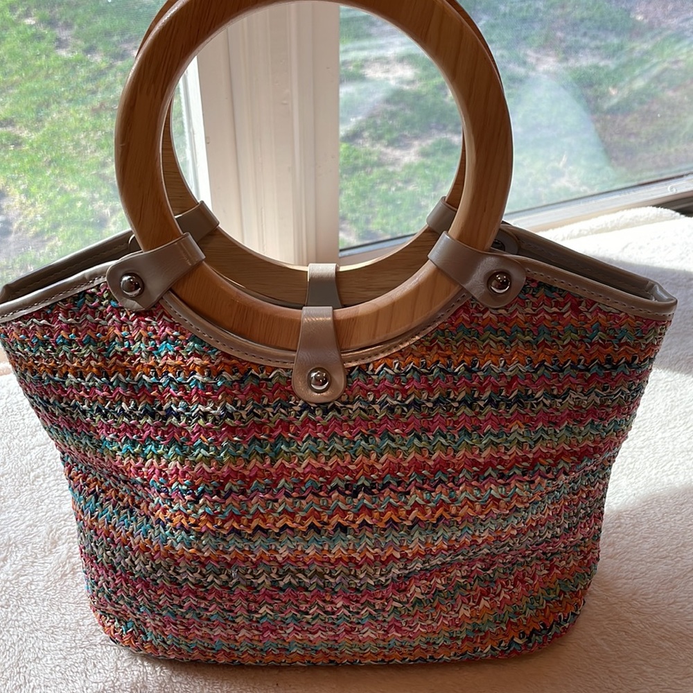 Giani Bernini Wooden Circle Double Handled Woven Tote with Zippered Interior
